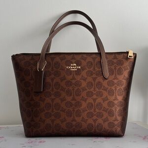 Coach Signature Brown Leather Tote